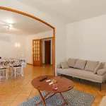Maison De Famille Avec Jardin
