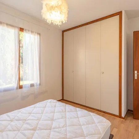 Maison De Famille Avec Jardin Casa de Férias Saintes