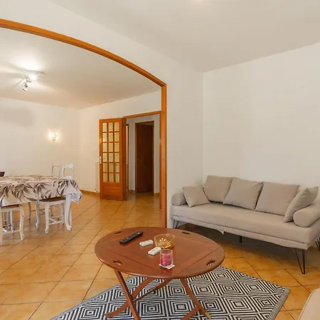 Maison De Famille Avec Jardin Vakantiehuis