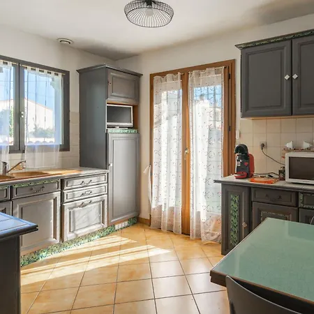 Casa de Férias Maison De Famille Avec Jardin *