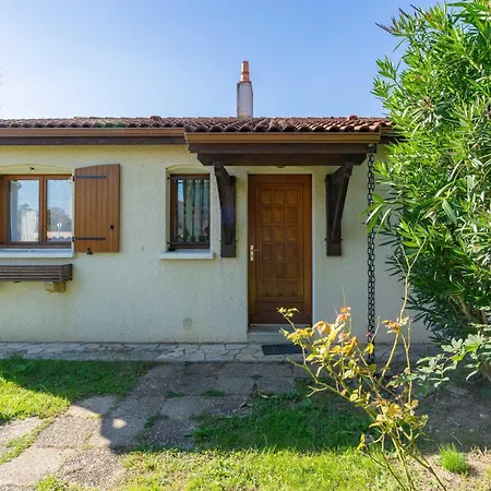 Maison De Famille Avec Jardin Casa de Férias *