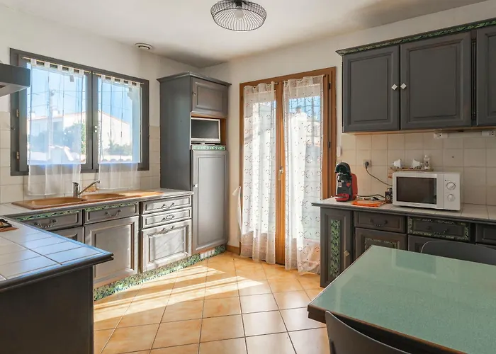 Hébergement de vacances Maison De Famille Avec Jardin