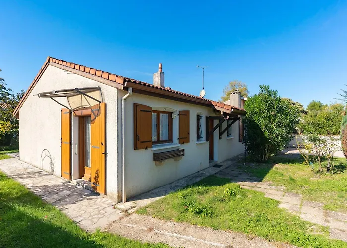 Hébergement de vacances Maison De Famille Avec Jardin *